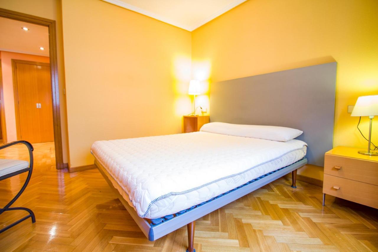 Apartament La Torre Oviedo Zewnętrze zdjęcie